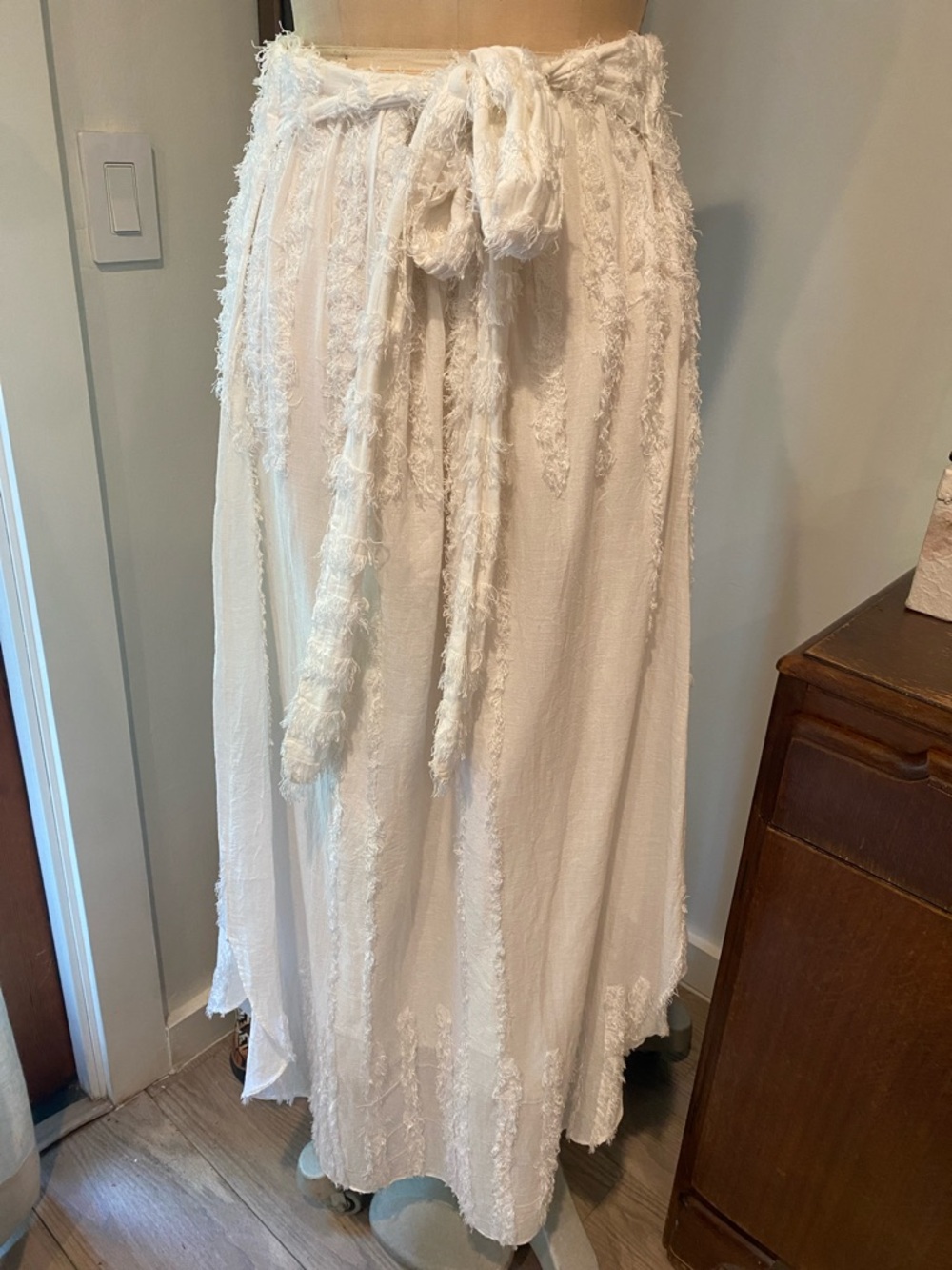 Women’s White Maxi Skirt with Textured Fringe Detail - Picture 3 of 7